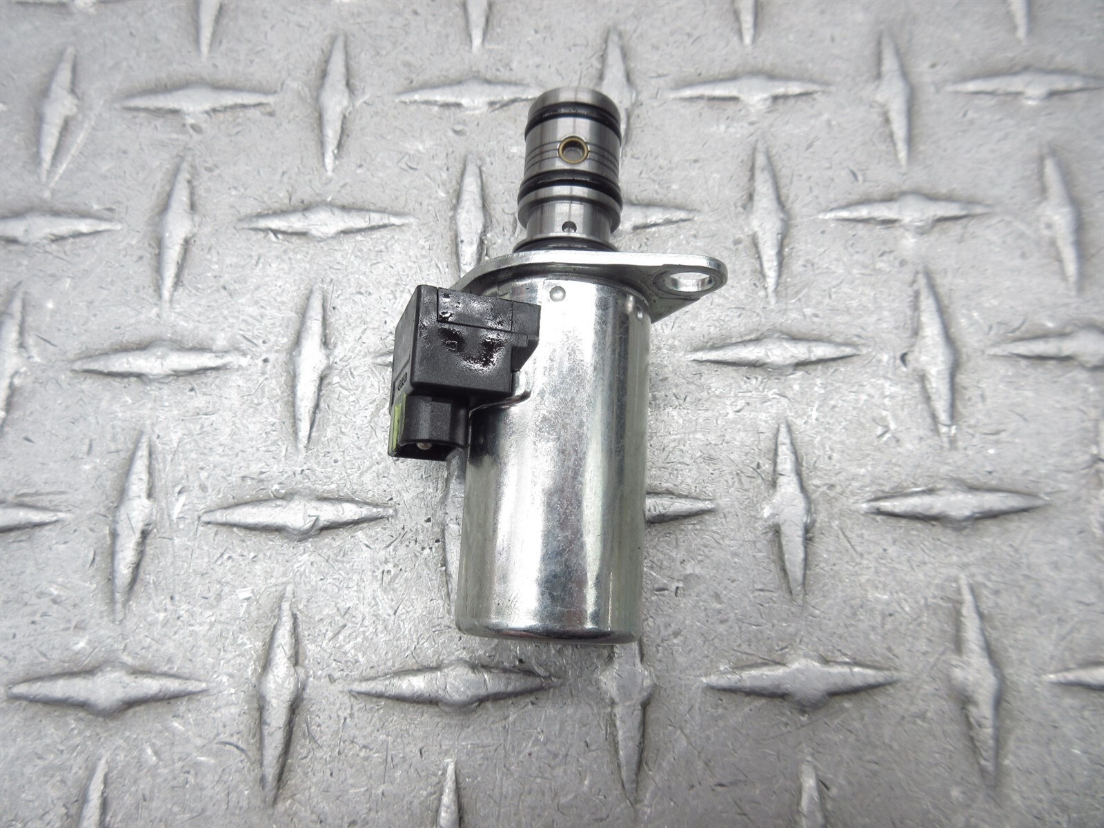 2008 Ferrari F430 Spider Roof Top Solenoid Control Regulator Valve Assembly