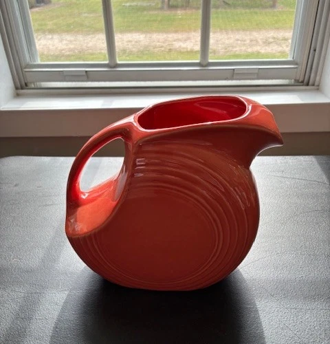 LARGE Fiesta Red Scarlet Pitcher Jug Jar Fiestaware Coral Tableware about 7 inch