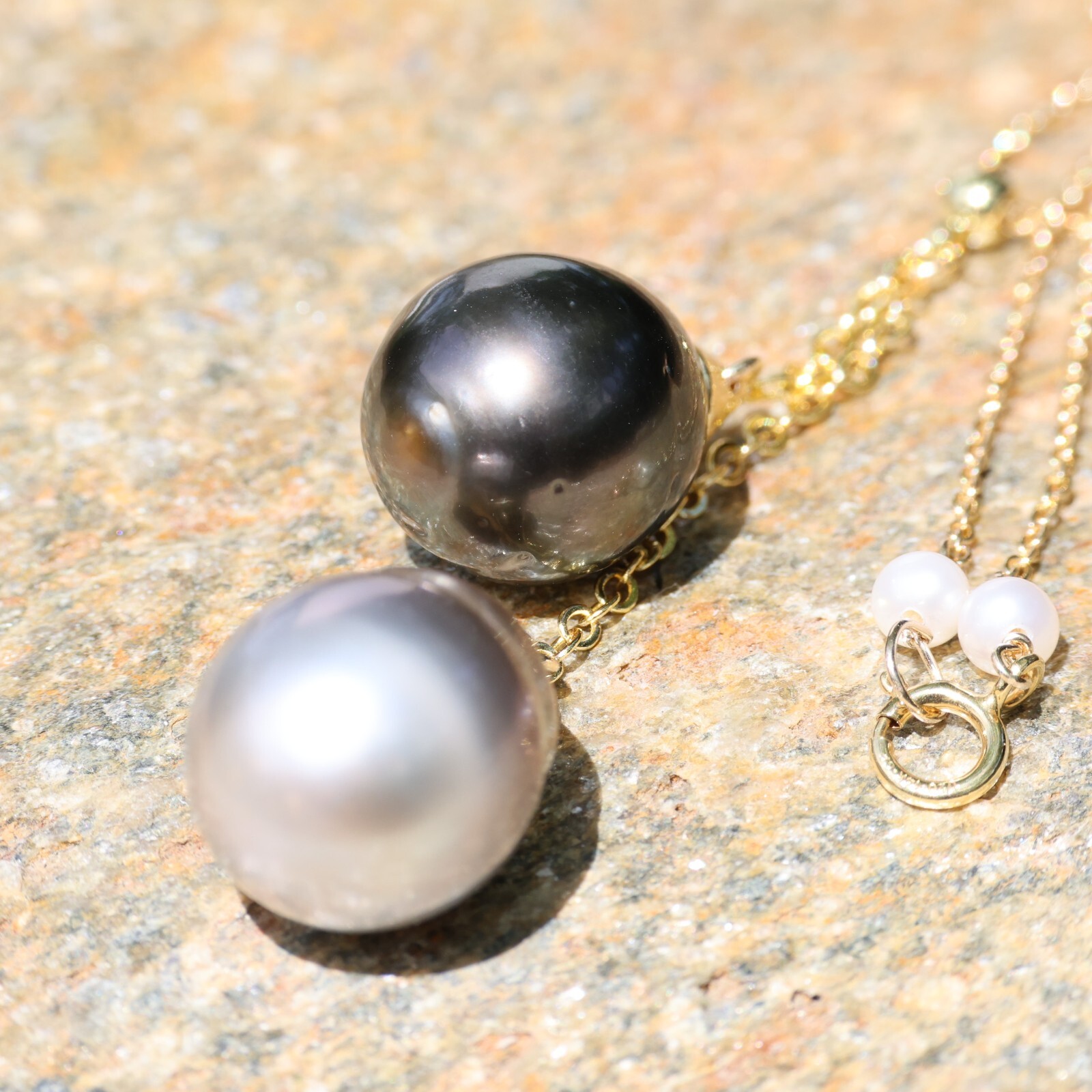 Collier perle de Tahiti noire 12mm baroque pendentif en or gold filled pour femme