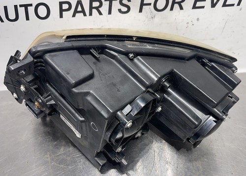 2008-2013 Cadillac CTS Halogen Headlight Left Driver OEM 15223837 - Picture 11 of 16