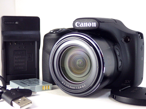 Canon PowerShot SX530 HS Black 16.0MP Digital Camera Black 50X Optical Zoom WiFi