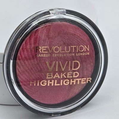 Makeup Revolution Vivid Baked Highlighter Rosegold Lights 0.26 oz 7.5g