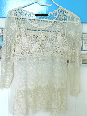 Spitzen-Shirt -Bluse von ZARA BASIC  Gr.  S / M