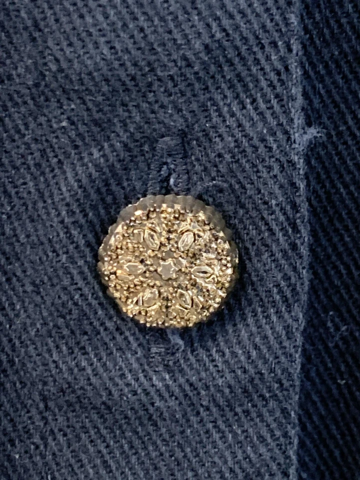 Chaqueta West End Mujer Grande Negra Dorada Floral Bordada Botón Frontal JTW10013 Foto 4 de 4