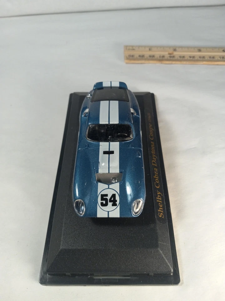 Shelby Cobra Daytona 1965 cupé escala 1:43 Foto 2 de 4