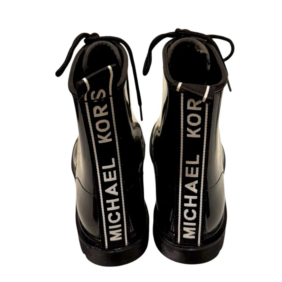 Botas de Combate Michael Kors Tavie Charol Negro Con Cordones Talla 9 Foto 3 de 4