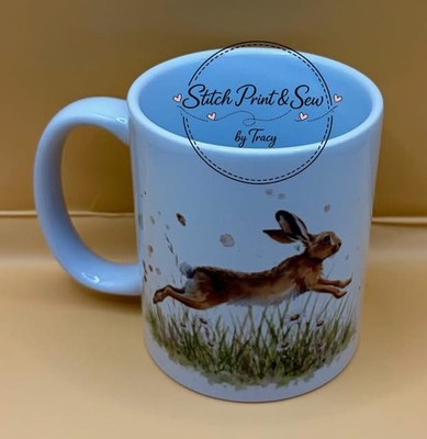 Personalisierte Aquarell-Tasse Laufender Hase - süße Waldtier Name Tasse Geschenk