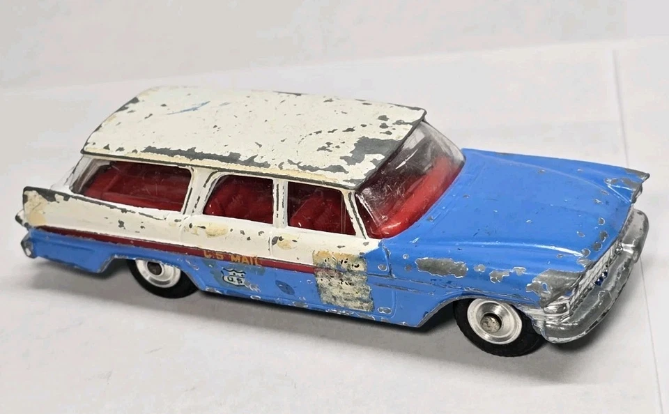 Corgi Plymouth Sports Suburban US Mail Vintage Original Model Gt Britain  - Image 4 of 4