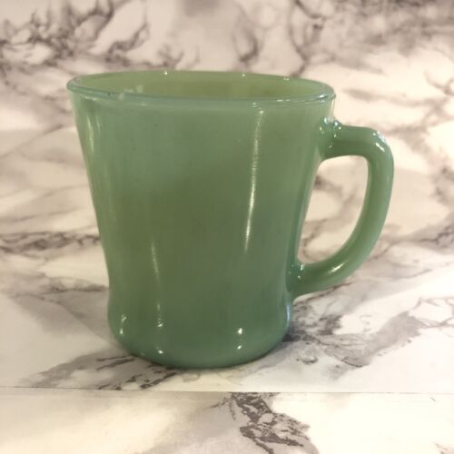 Vintage Anchor Hocking Fire King Oven Ware Jadite Green Coffee Cup Mug D Handle