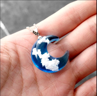 CRESCENT MOON CLOUDS Pendant On 925 Sterling Silver 22'' necklace Won Gold Awards