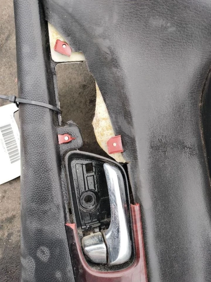 BLK LEFT FRONT DOOR TRIM PANEL 809011UR3B 2016 INFINITI QX50 Foto 3 de 4