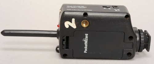 2 Pocket Wizard Plus II Transceiver units + remote cords Nikon MC-25 - Picture 11 of 24