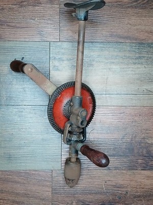 VTG MILLERS FALLS Hand Drill 120b 2 Speed Lovely Petina Chest Press