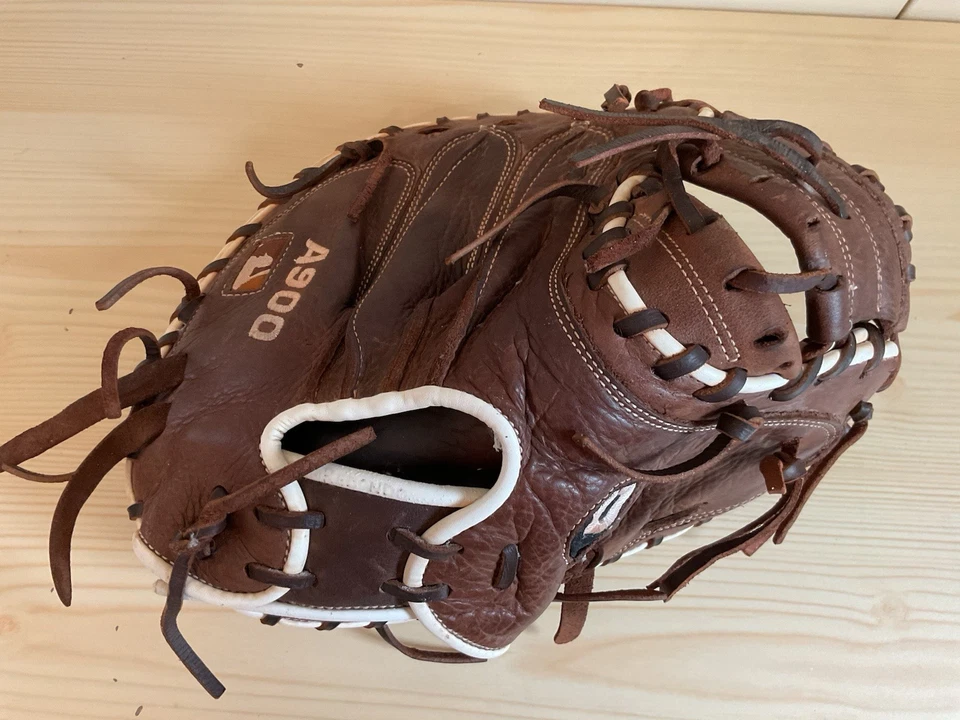 Wilson A900 棒球垒球捕手手套 34 英寸右手投 RHT — 第 2/4 张图片
