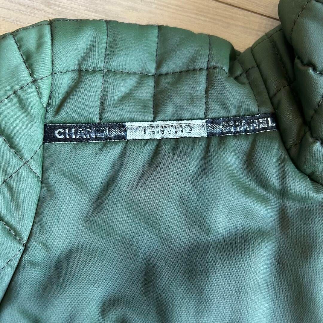 CHANEL IDENTIFICATION Chocolate Bar Quilted Jacket Khaki CHANEL IDENTIFICATION Chocolate Bar Quilted Jacket Khaki