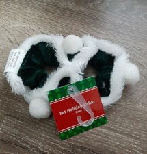 Plush Cat Pet Velvet Collar Green White with pom poms-BRAND NEW-SHIPS N 24HRS