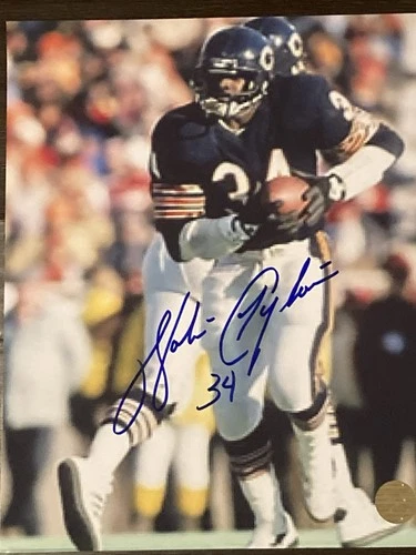 Walter Payton Signed Autographed 8x10 Photo , COA. HOF
