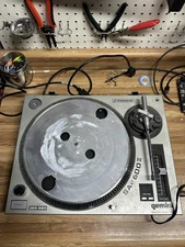 Gemini DJ SA-600II DIRECT-DRIVE MANUAL TURNTABLE