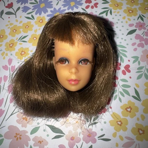 Vintage 1960s FRANCIE Twist N Turn Barbie TNT Brunette HEAD ONLY  Mattel