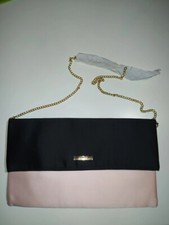 Sac à main ou pochette de soirée Nina Ricci l'extase satiné neuve