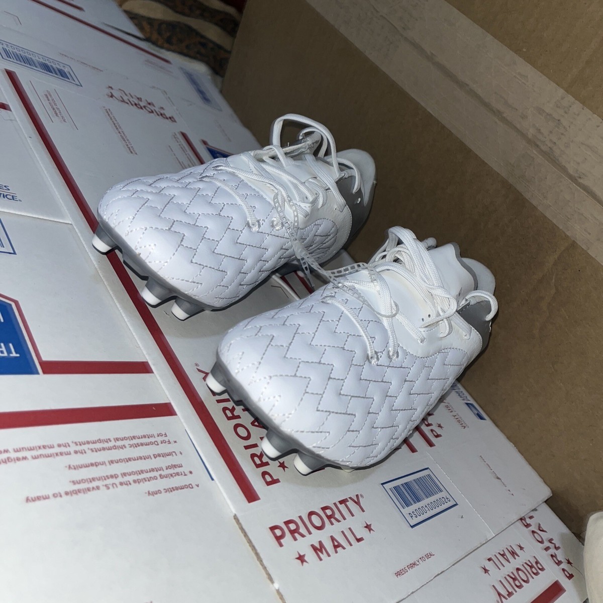 Under Armour Magnetico Select 2.0 FG Mens Size 8 White Silver 3025642-100 Under Armour Magnetico Select 2.0 FG Mens Size 10 White  main image 4