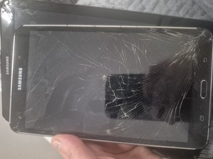 Samsung Galaxy Tab 4 8.0 (SM-T230) Defekt Spender Display Deckel Kamera Accu Ok