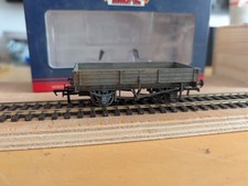 Bachmann 37-925A 3 Plank ICI Buxton Lime Wagon - Heavily Weathered