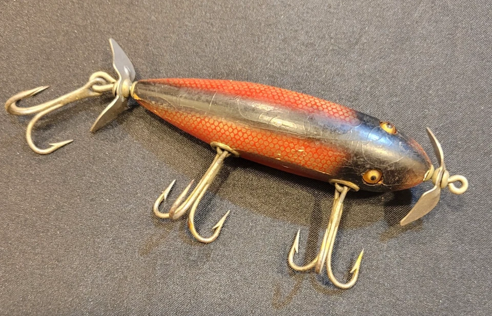 Señuelo de pesca de madera vintage Creek Chub Minnow lesionado 3,75" ojos de vidrio Foto 4 de 4