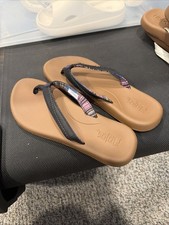 Flojos Women's Flip Flops Sandals Brown/Black, Size 9 M US