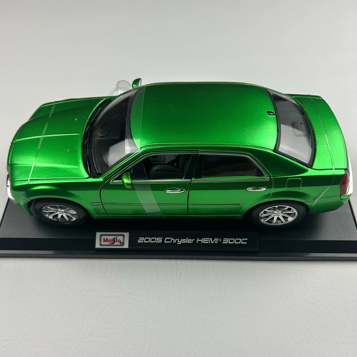Maisto Chrysler 1:18 Scale Diecast & Toy Vehicles for sale | eBay