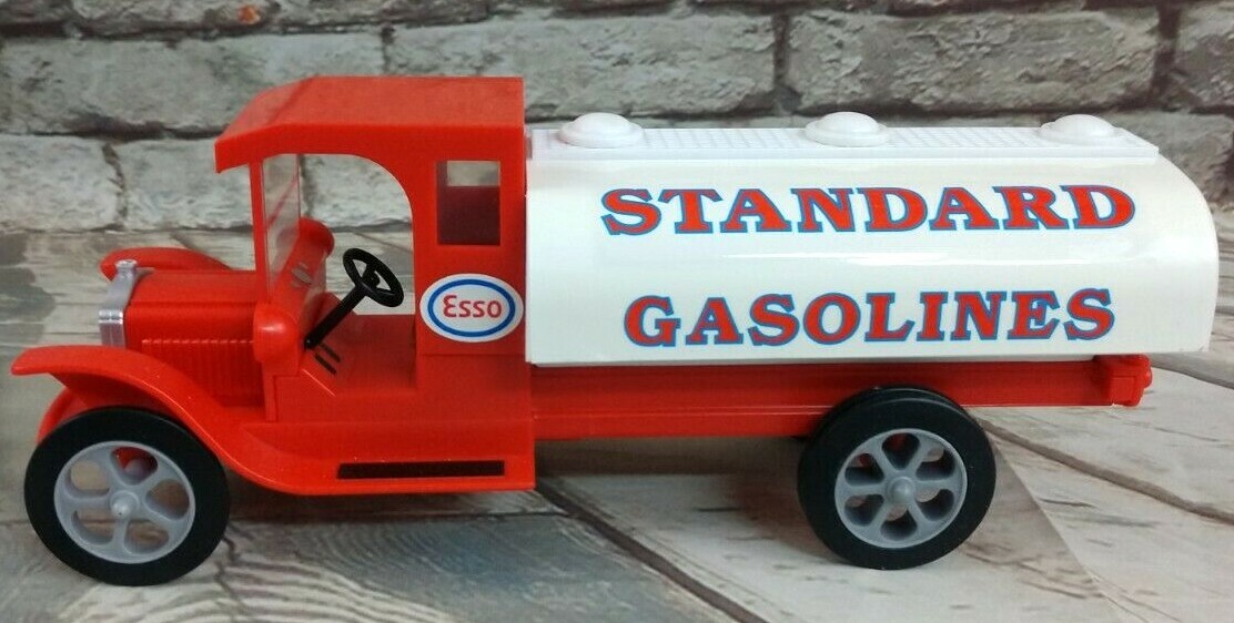 タンカー　ESSO　ミニカー　昭和レトロ Vintage 1994 Esso Exxon 1/18 Scale Toy Tanker Truck Second