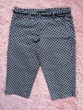 Womens LEE Natural Fit Size 16 Medium Cotton Spandex Blend Capris Dark Navy Blue