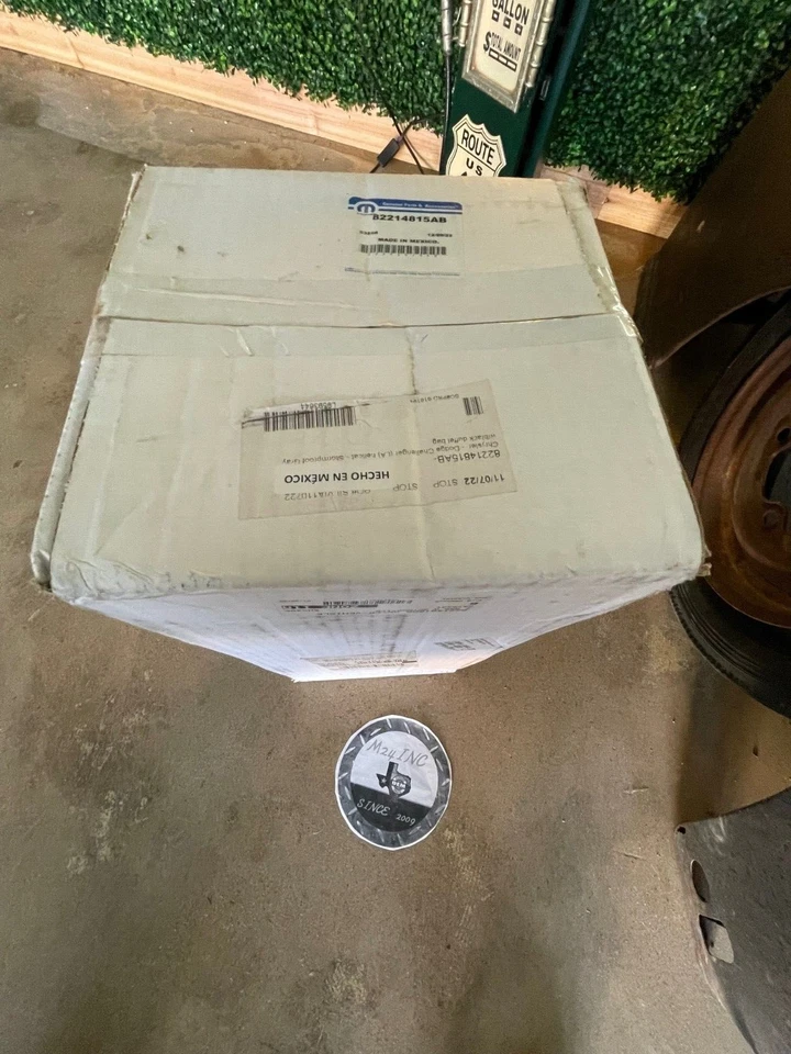 2015-2023 Dodge Challenger Mopar Car Cover with SRT Hellcat Logo 82214815AB - Изображение 3 из 4