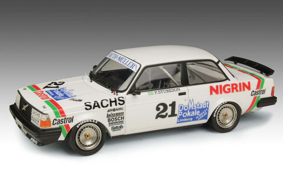 Platz/Beemax 1/24 Scale Model Sports Car Kit Volvo 240 Turbo