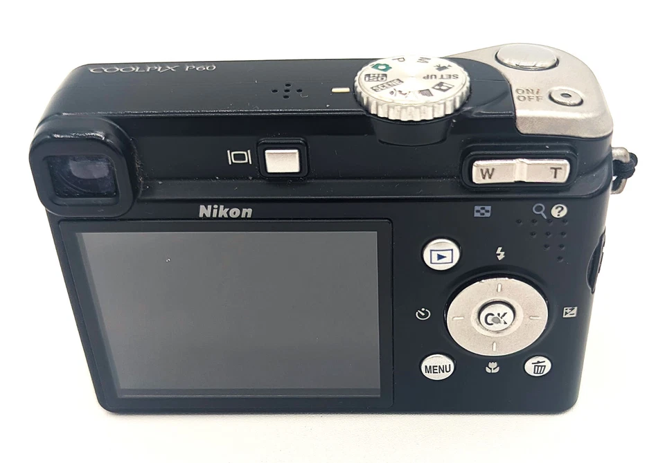Nikon COOLPIX P60 8.1MP Digital Camera - Black - Image 2 of 4