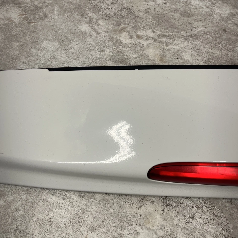 2002-2009 Chevrolet Trailblazer Rear Spoiler w/ 3rd Third Brake Light White READ - Image 3 of 4