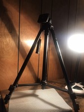 Sakar TR-2L Photo and Video Tripod in original box. Excellent working condition.