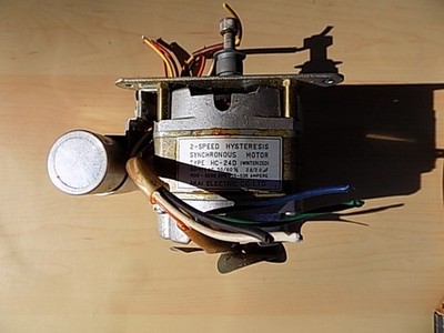 AKAI Reel to Reel Tape Deck - OEM - Motor from M-8 Works! Type HC-24D