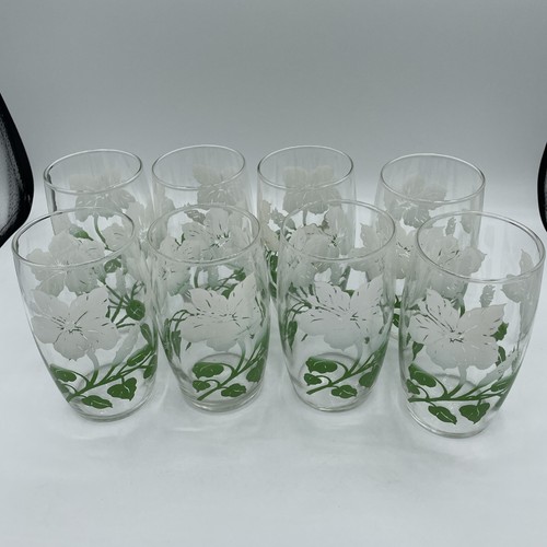 Scalloped Edge Glassware Set