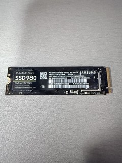 Samsung 980 NVMe M.2 SSD 1 TB PCIe 3.0 3.500 MB/s Lesen 3.000 MB/s Schreiben