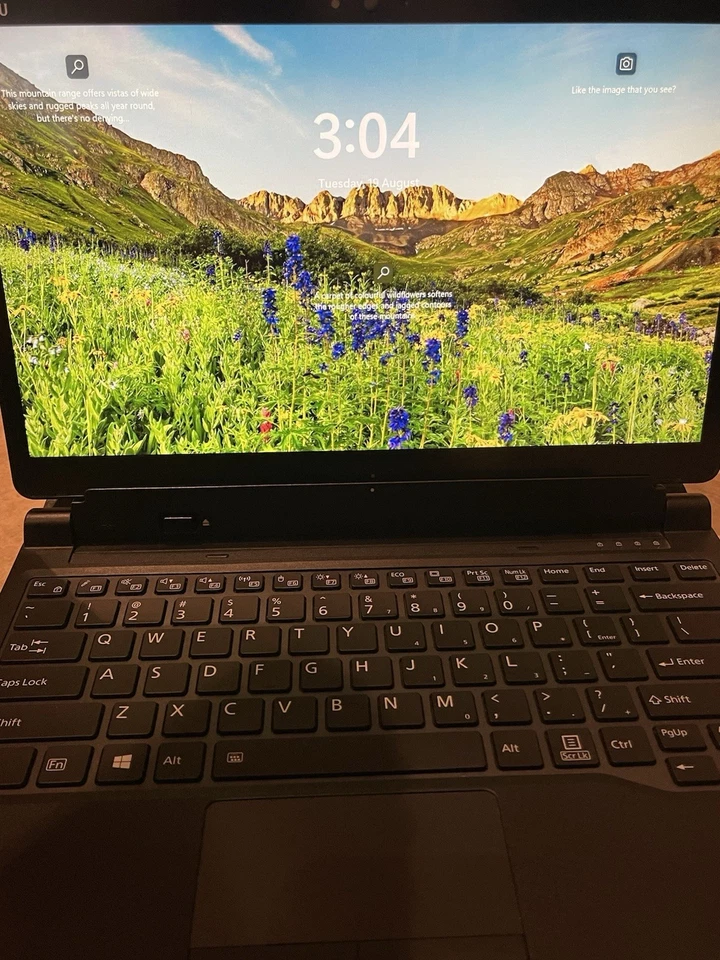 Fujitsu Q739 13.3" Tablet i5 8GB 128GB SSD Win 11 Pro + Keyboard Bundle - Image 4 of 4