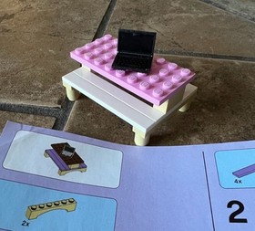 LEGO FRIENDS: Heartlake High (41005)