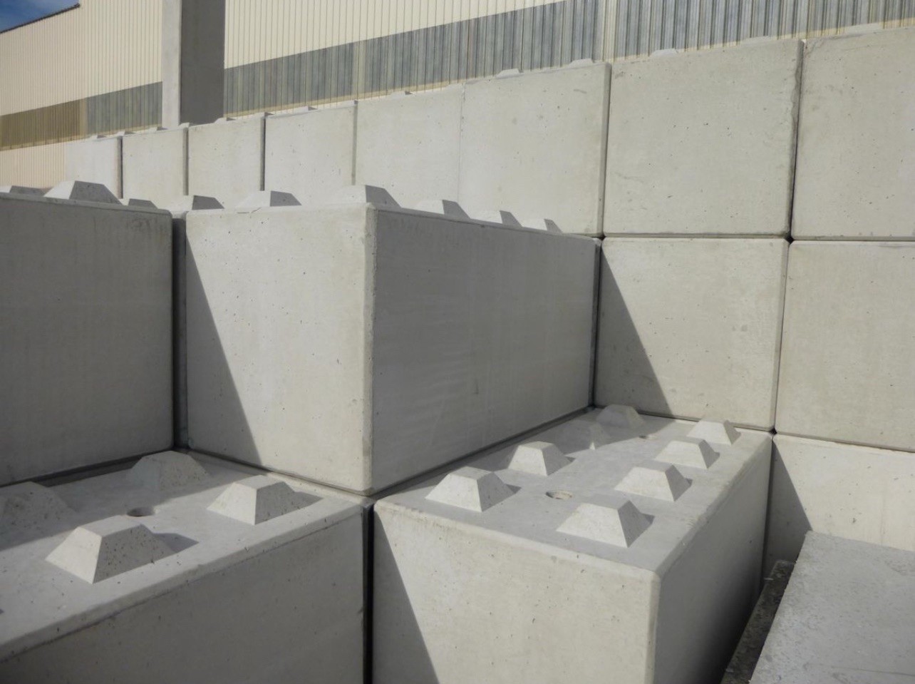 HAUL-O BlockBarrier | INTERLOCKING CONCRETE BLOCK MOULDS FREE WORLDWIDE SHIPPING