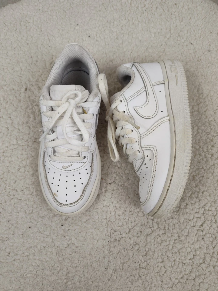 Nike Air Force Boys Sneakers 11C White Leather Lace Up Low Top Casual Fit Shoes - Image 4 of 4