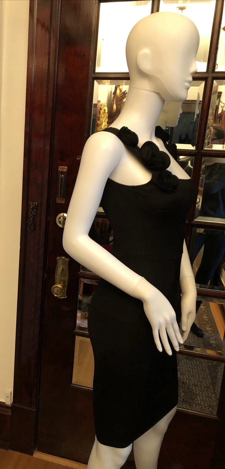 VALENTINO PICCOLO ABITO NERO CON ROSE