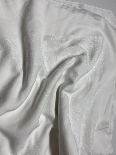 Vintage Beautiful Custom Made White Fabric Tablecloth Damask Floral Print 100x56 - Picture 6 of 12