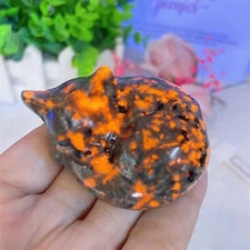 Natural Yooperlite Stone Cat UV Reactive Sodalite Kitten Statue Home Decoration