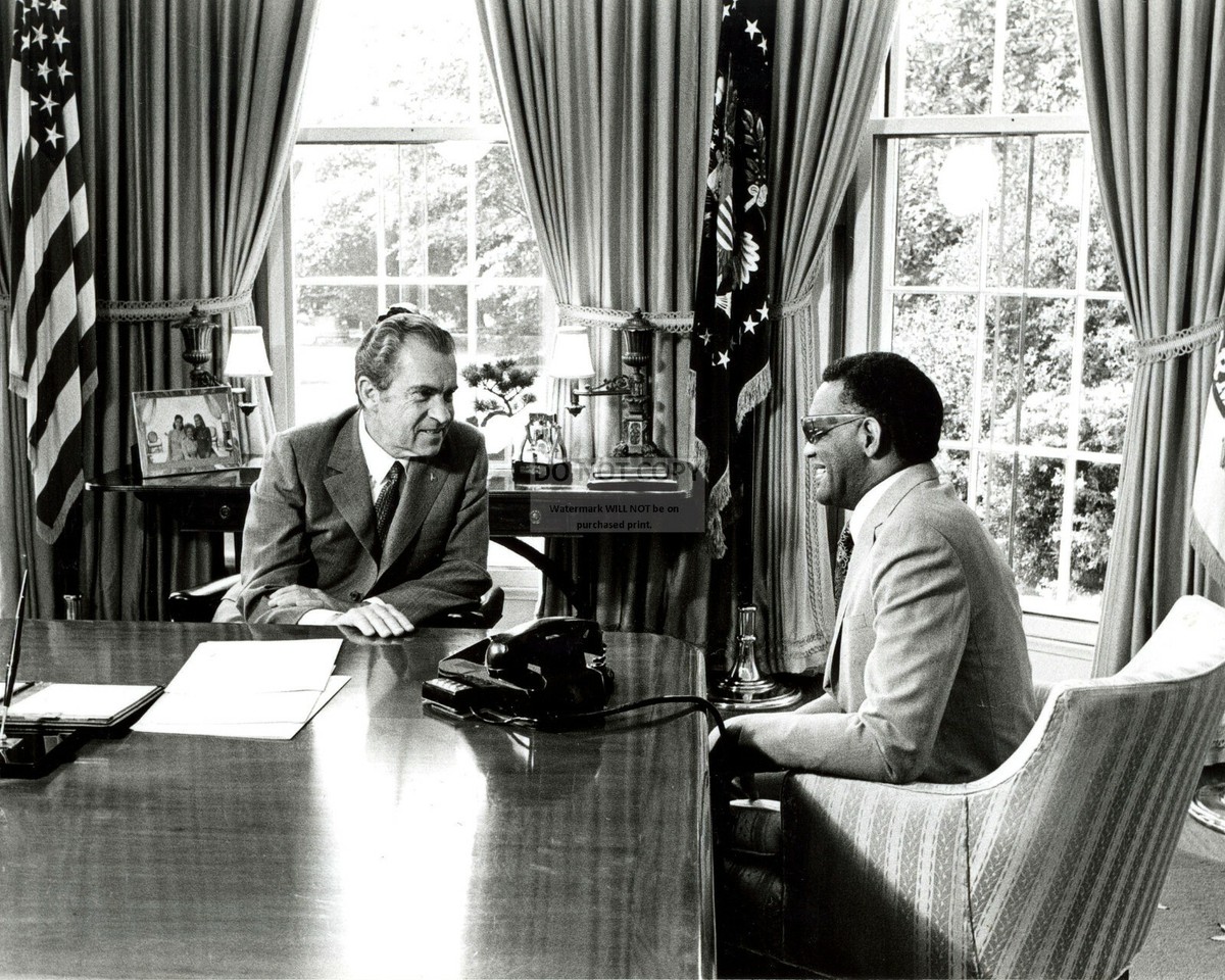 Nixon Oval Office Design
