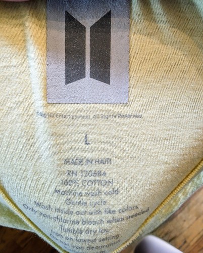 BTS Tiny Tan K Pop Yellow T-shirt Chibi Love Yourself Size Large L Kawaii - Picture 4 of 4