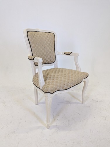 French Antique style carved Parlour Salon Chair - Ornate Armchair - Picture 2 of 4
